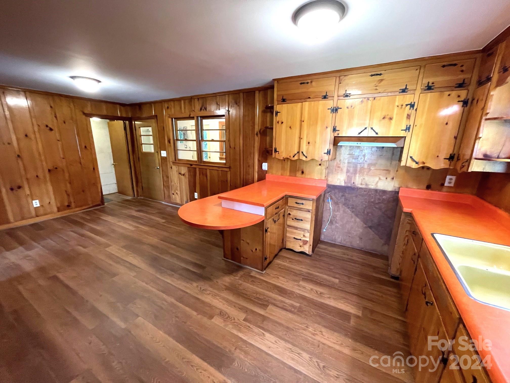 791 Golf Course Road Waynesville, NC 28786 - Photo 10 of 24 Gallery Image 10