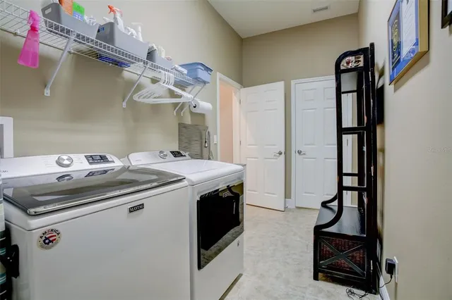 $359,000 | 219 Sunset Crest Court, Apollo Beach, FL 33572