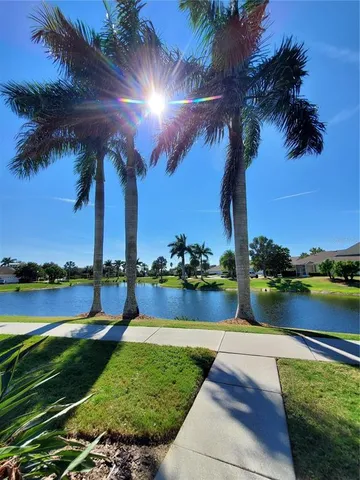 $359,000 | 219 Sunset Crest Court, Apollo Beach, FL 33572