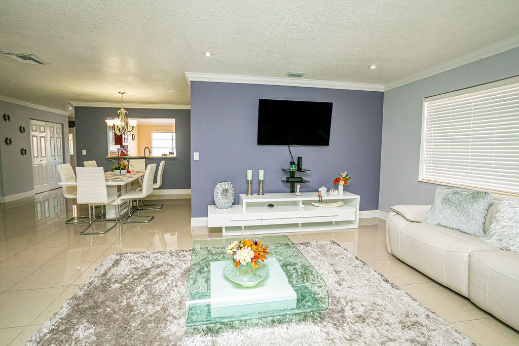 4170 Pine Green Run Lake Worth, FL 33467 - Photo 16 of 53 0020_8040