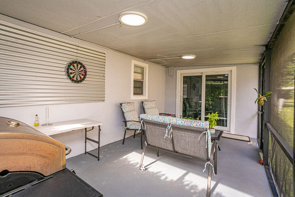 4170 Pine Green Run Lake Worth, FL 33467 - Photo 24 of 53 0028_8091