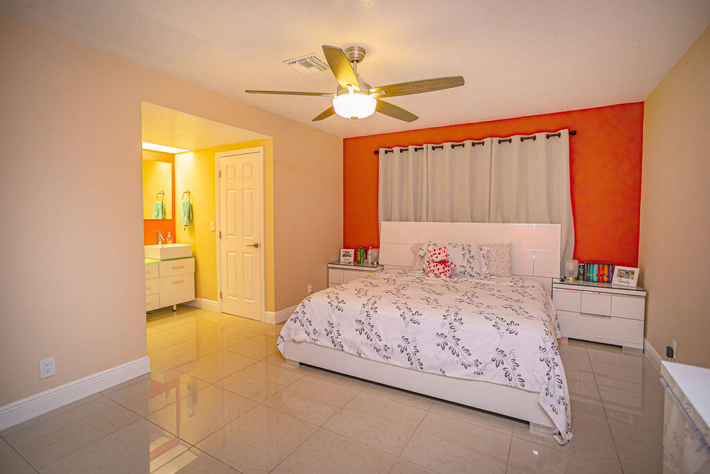 4170 Pine Green Run Lake Worth, FL 33467 - Photo 27 of 53 0031_8073