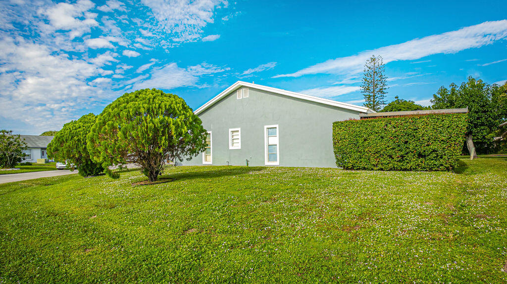 4170 Pine Green Run Lake Worth, FL 33467 - Photo 49 of 53 0003_7960