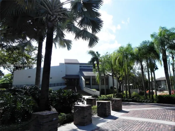 $3,300 | Greenglades Condominiums, Miami, FL 33176