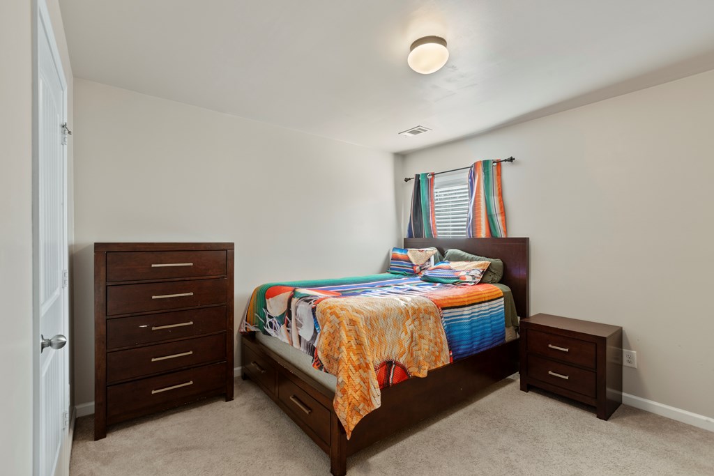 4437 Walking Stick Way Columbus, GA 31907 - Photo 14 of 16 Guest Room