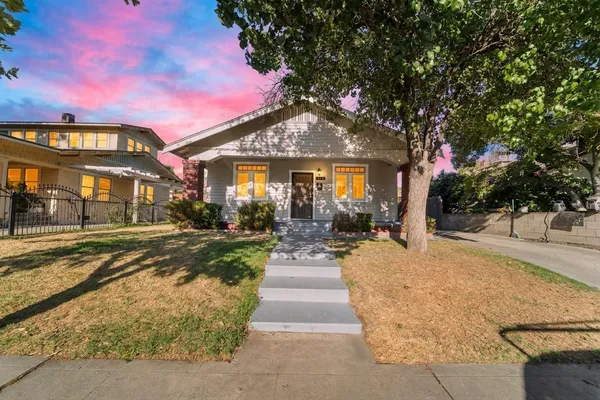 $319,500 | 814 North Roosevelt Avenue, Fresno, CA 93728