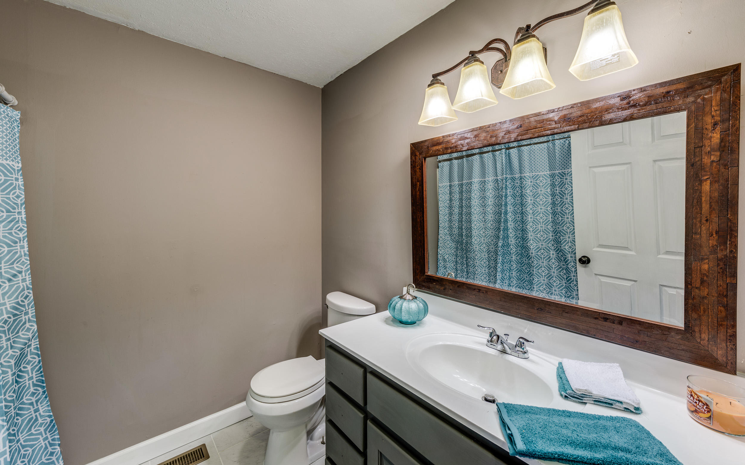 399 Salem Road Cookeville, TN 38506 - Photo 18 of 37 Bathroom-1 - Copy - Copy