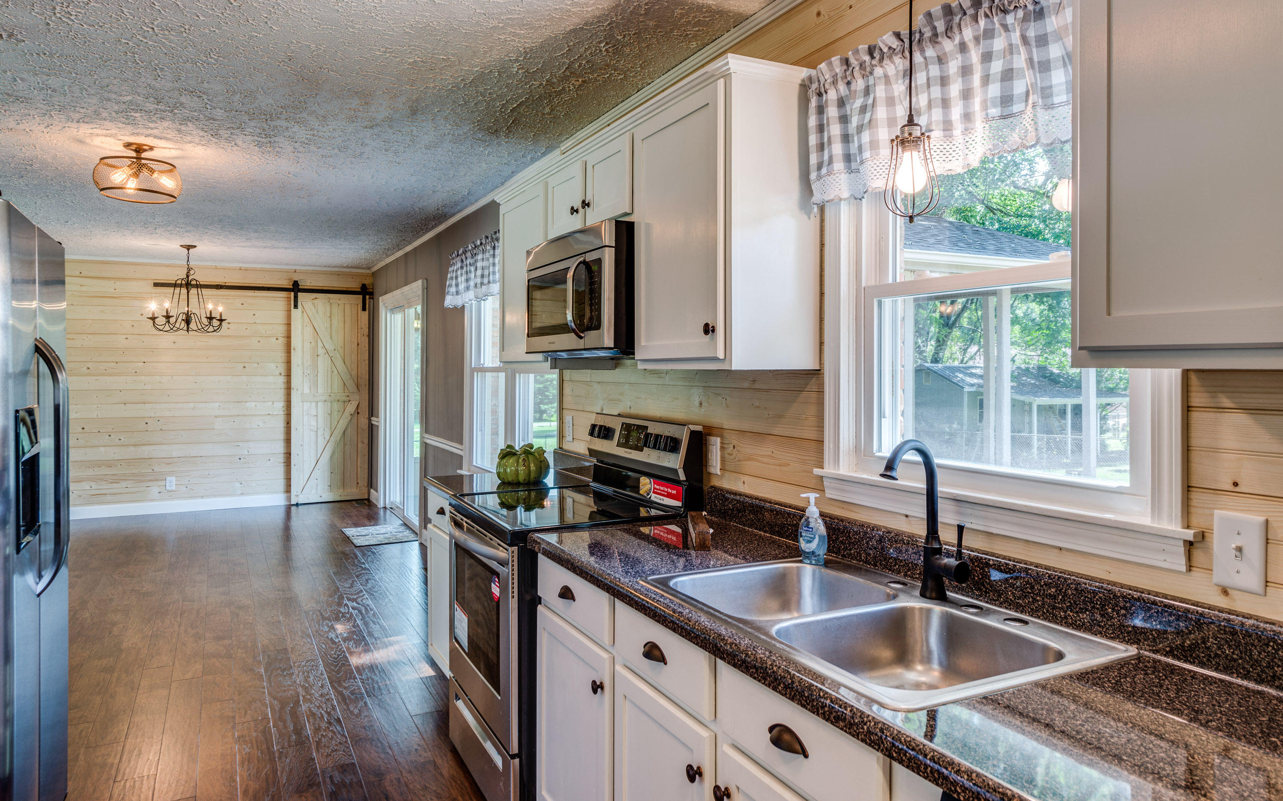 399 Salem Road Cookeville, TN 38506 - Photo 6 of 37 Kitchen-4