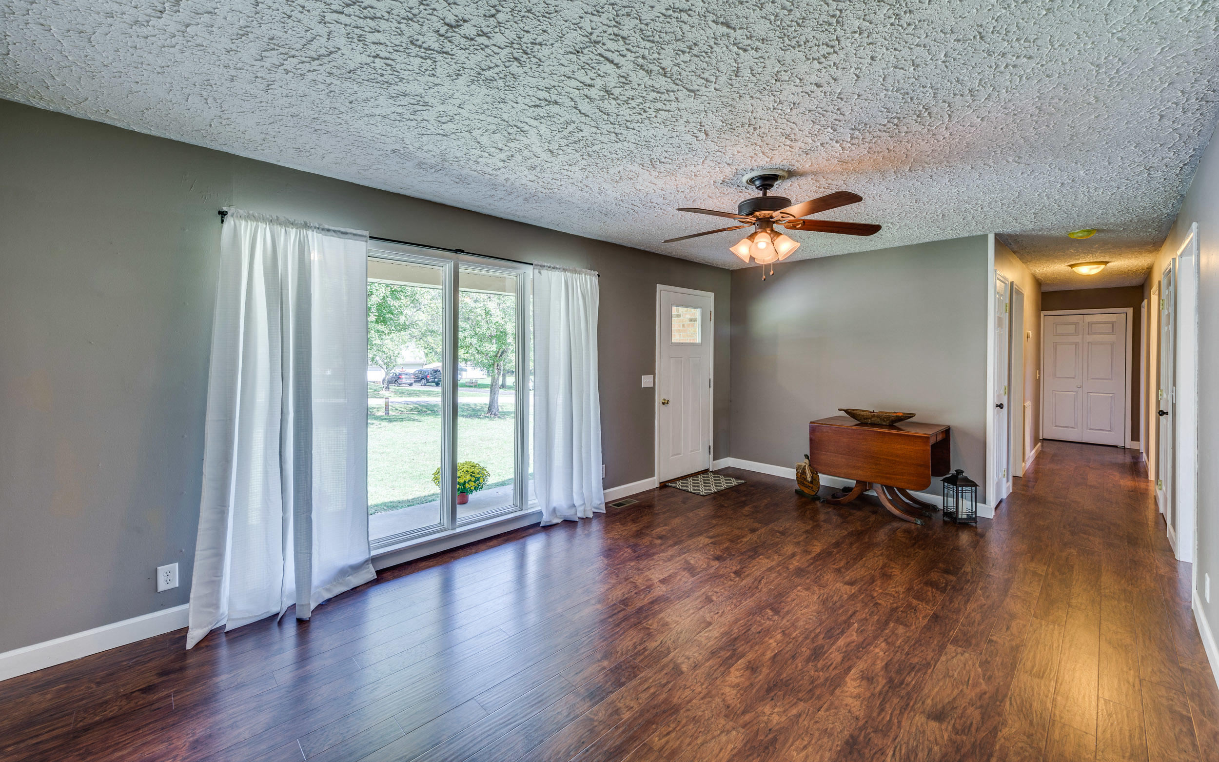 399 Salem Road Cookeville, TN 38506 - Photo 10 of 37 Livingroom-3