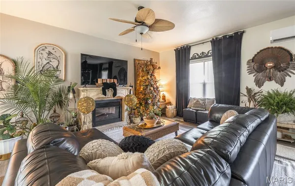 $320,000 | 11985 3rd Street, Jerome, MO 65529