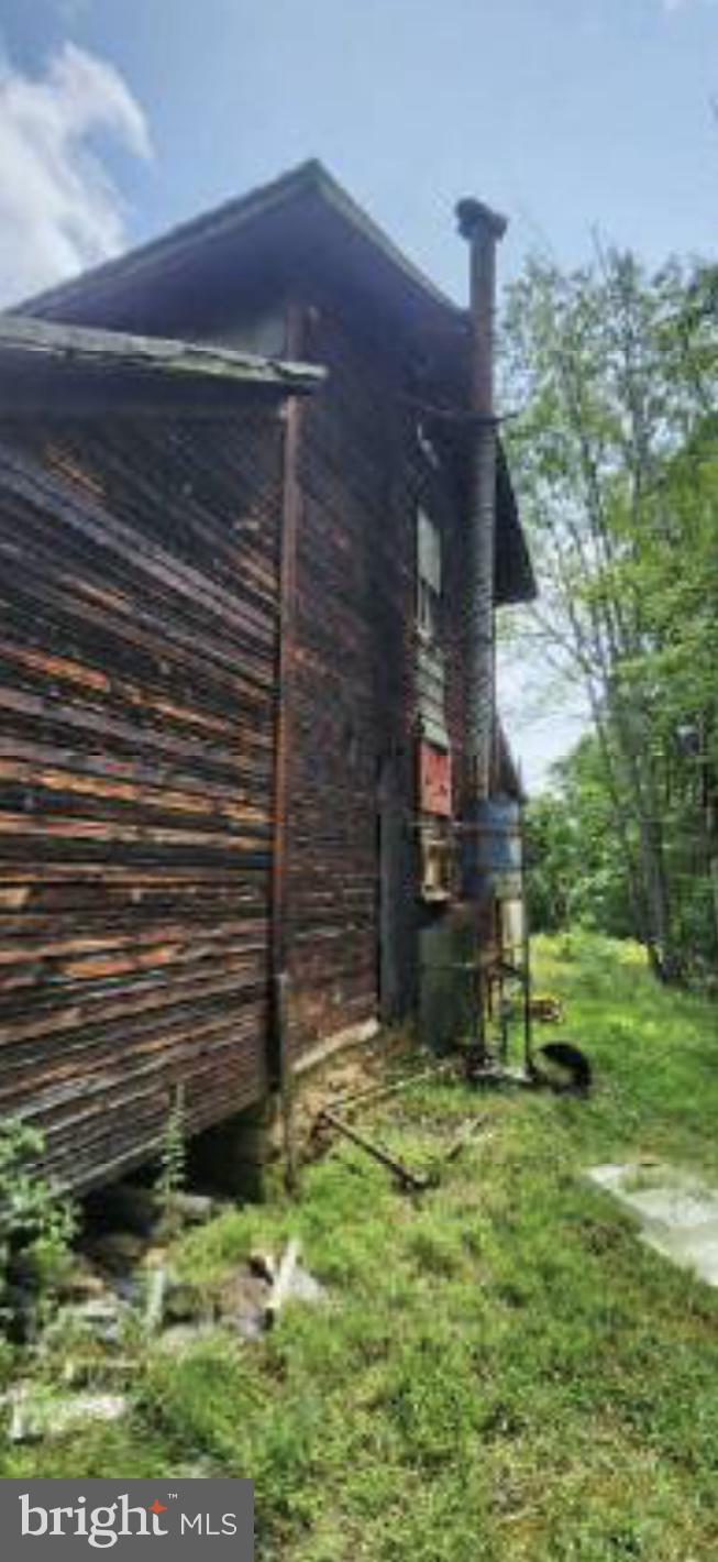 83 Ankney Lane Westover, PA 16692 - Photo 5 of 15 a backyard of a house