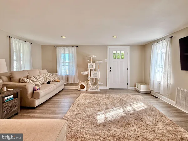 $3,000 | 6 Wharf Street, Beverly, NJ 08010