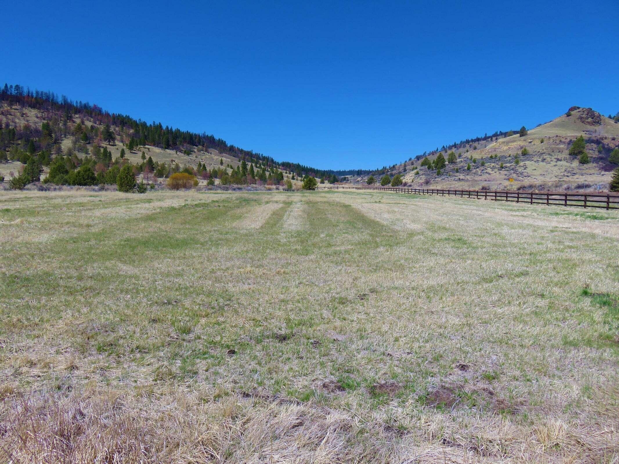 2415 Co Road Canby, CA 96015 - Photo 69 of 74 a view of a field with an ocean