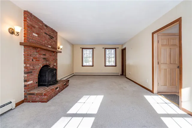 $599,900 | 35 Rustic Acre Drive, Glocester, RI 02814