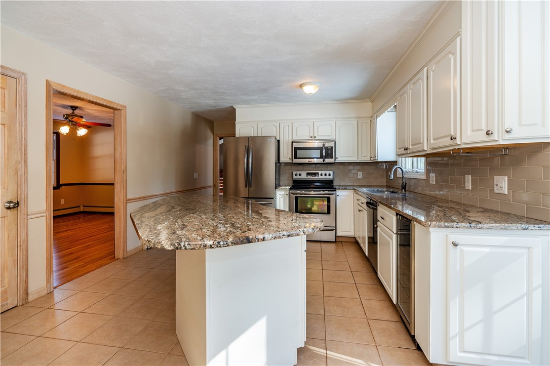 35 Rustic Acre Drive Glocester, RI 02814 - Photo 18 of 50