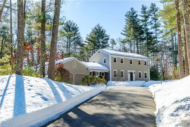 $599,900 | 35 Rustic Acre Drive, Glocester, RI 02814