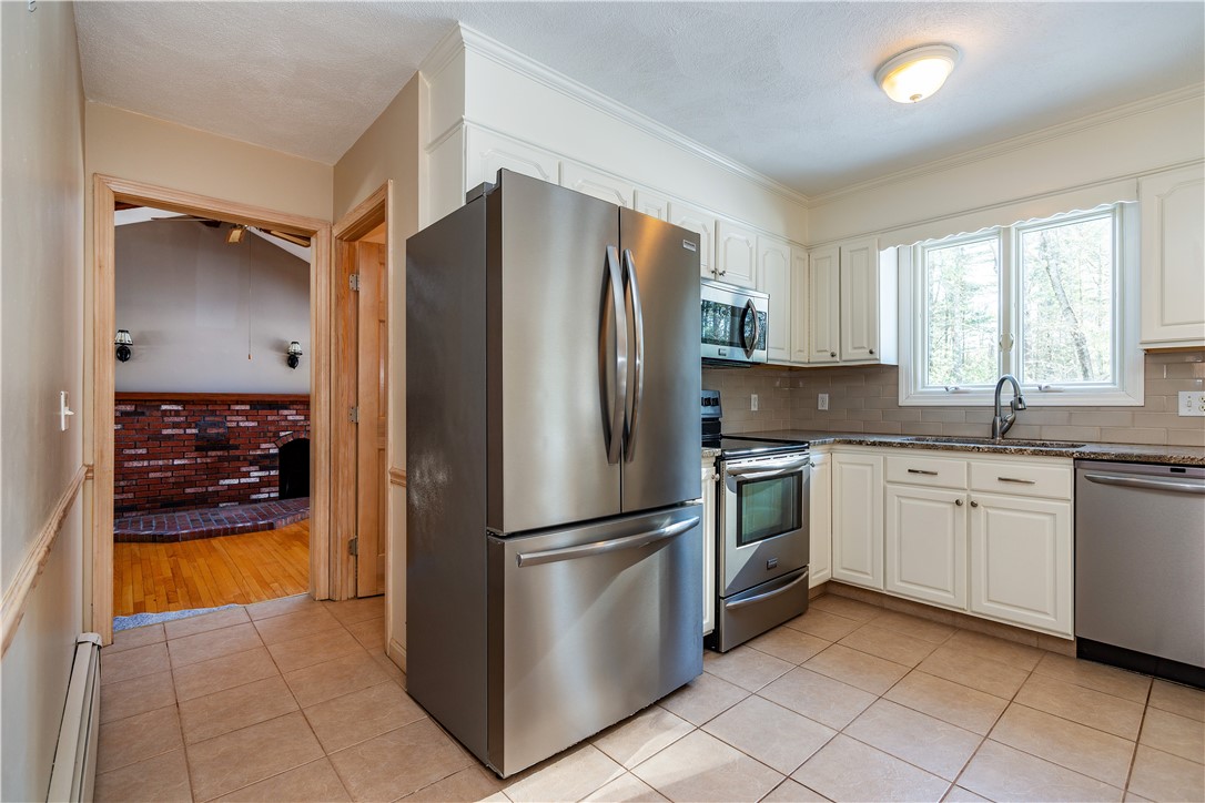 35 Rustic Acre Drive Glocester, RI 02814 - Photo 22 of 50