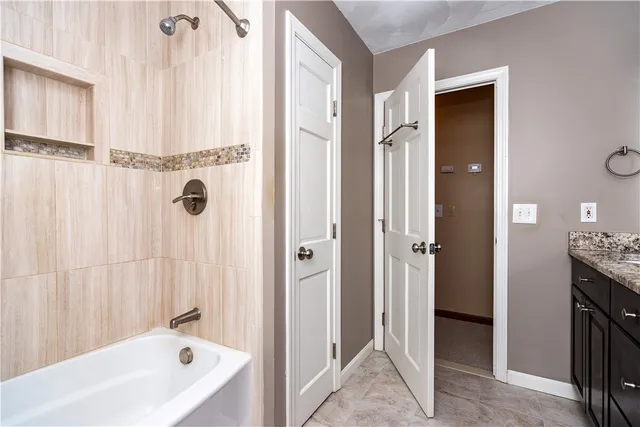 $599,900 | 35 Rustic Acre Drive, Glocester, RI 02814