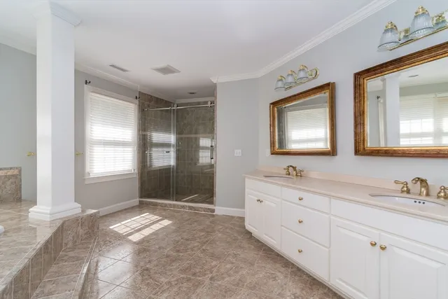 $2,295,000 | 169 Claybrook Road, Dover, MA 02030