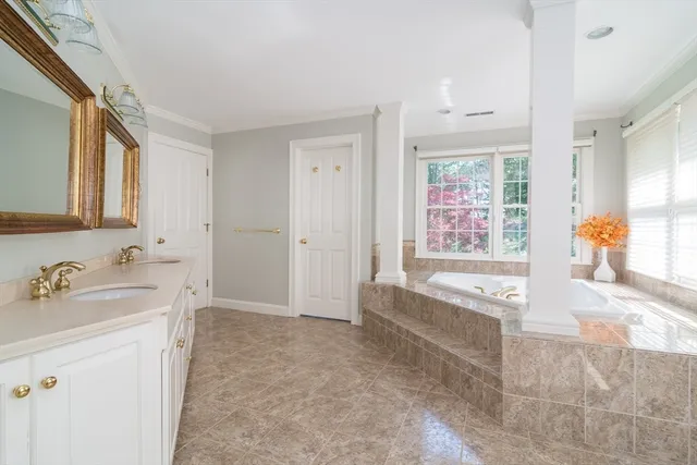 $2,295,000 | 169 Claybrook Road, Dover, MA 02030