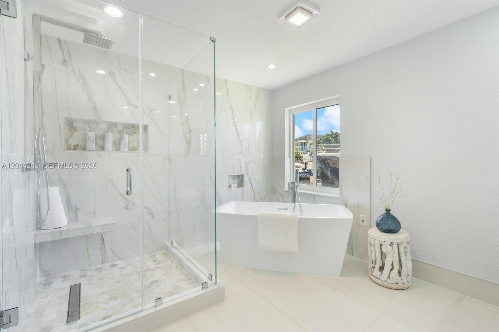 2680 Northeast 47th Street Lighthouse Point, FL 33064 - Photo 6 of 20