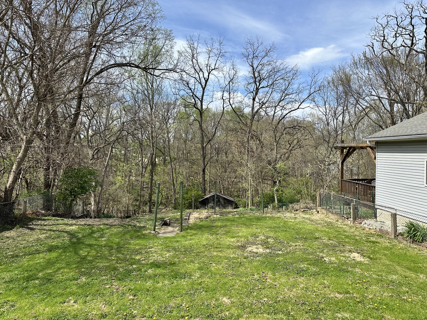 2 Park Road Oglesby, IL 61348 - Photo 12 of 12 a backyard of a house with lots of green space