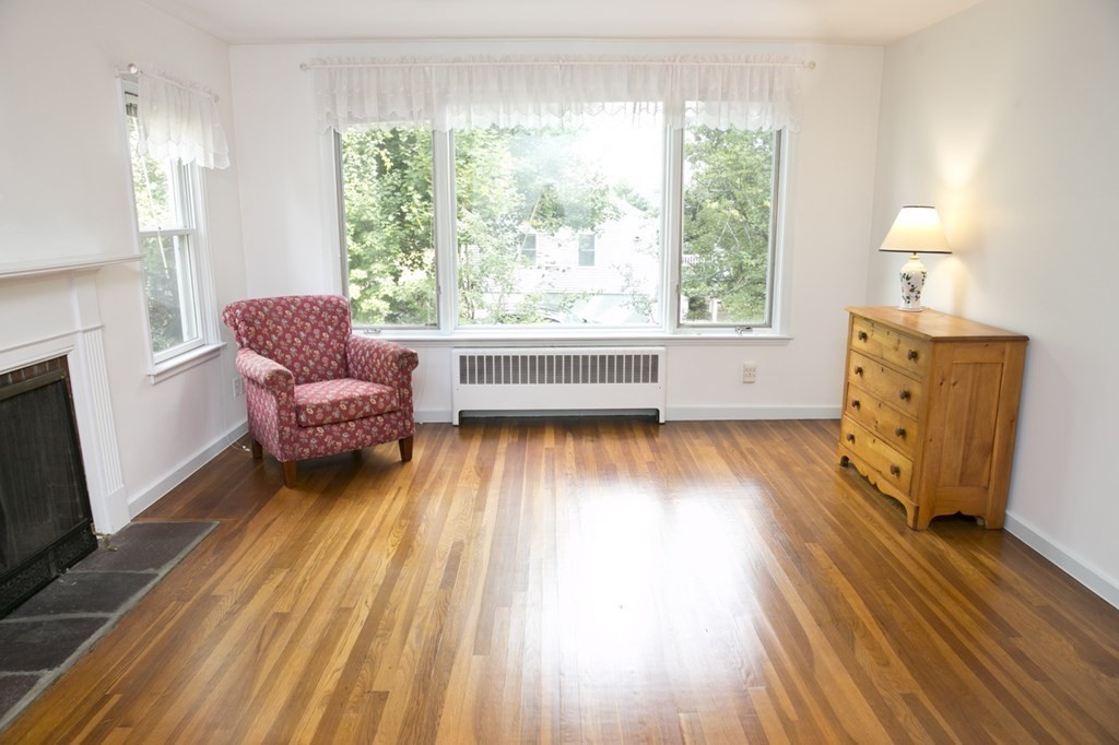 11 Maplewood Road Shrewsbury, MA 01545 - Photo 17 of 34 Gallery Image 17