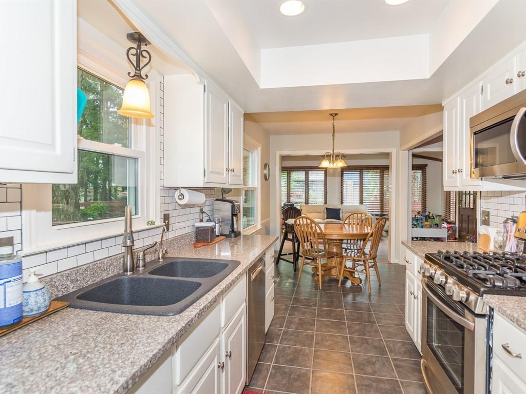 8634 Lancaster Road Indianapolis, IN 46260 - Photo 9 of 26 Gallery Image 9