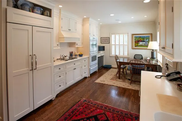 $1,495,000 | 5335 Mission Woods Road, Mission Woods, KS 66205