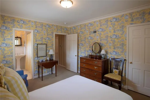 $1,495,000 | 5335 Mission Woods Road, Mission Woods, KS 66205