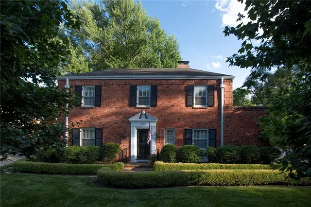 $1,495,000 | 5335 Mission Woods Road, Mission Woods, KS 66205