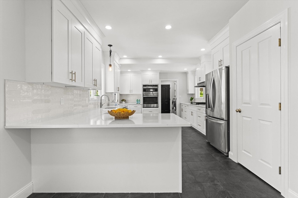 20 Pine Street Natick, MA 01760 - Photo 8 of 42