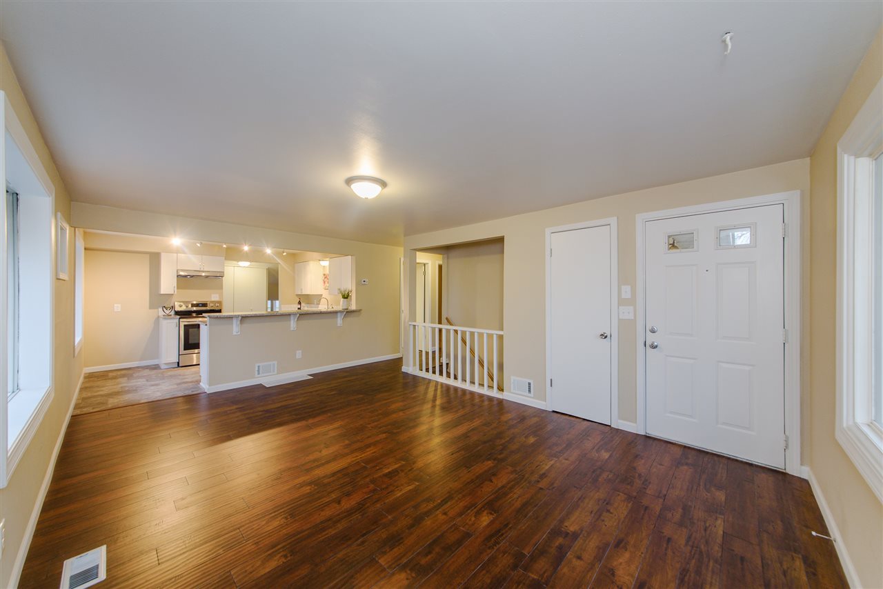 2122 North Elton Road Spokane Valley, WA 99212 - Photo 2 of 20 Gallery Image 2