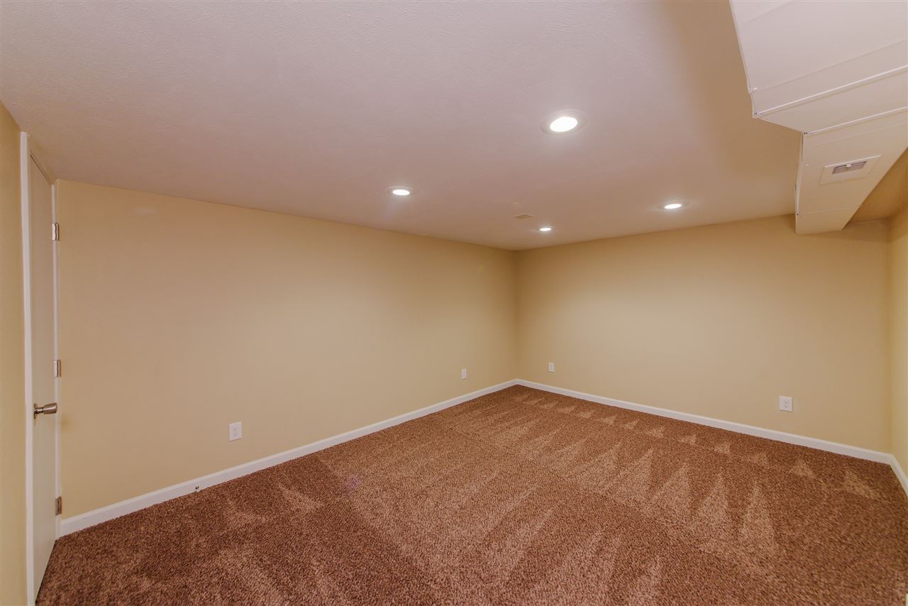 2122 North Elton Road Spokane Valley, WA 99212 - Photo 13 of 20 Gallery Image 13