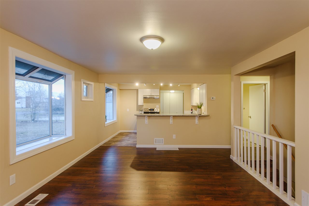2122 North Elton Road Spokane Valley, WA 99212 - Photo 4 of 20 Gallery Image 4
