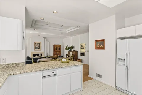 $2,195,000 | 10055 Reevesbury Drive, Beverly Hills, CA 90210