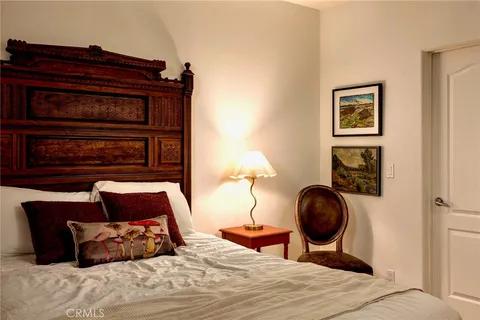 $2,295,000 | 10055 Reevesbury Drive, Beverly Hills, CA 90210