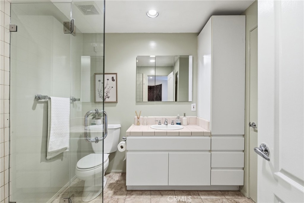 10055 Reevesbury Drive Beverly Hills, CA 90210 - Photo 18 of 41