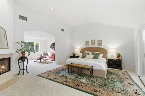 $2,195,000 | 10055 Reevesbury Drive, Beverly Hills, CA 90210