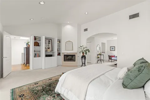 $2,295,000 | 10055 Reevesbury Drive, Beverly Hills, CA 90210