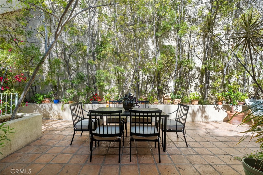 10055 Reevesbury Drive Beverly Hills, CA 90210 - Photo 29 of 41