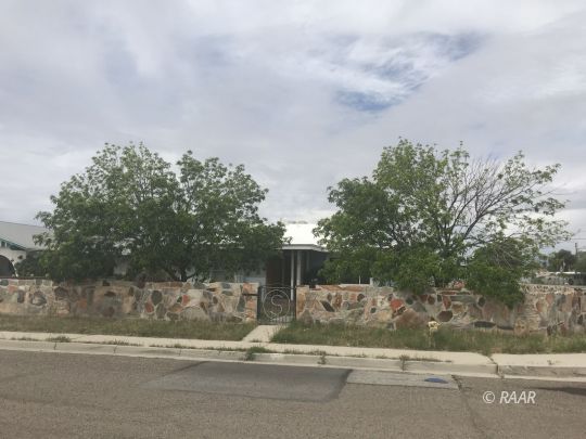201 South Desert Candles Street Ridgecrest, CA 93555 - Photo 1 of 9 Gallery Image 1