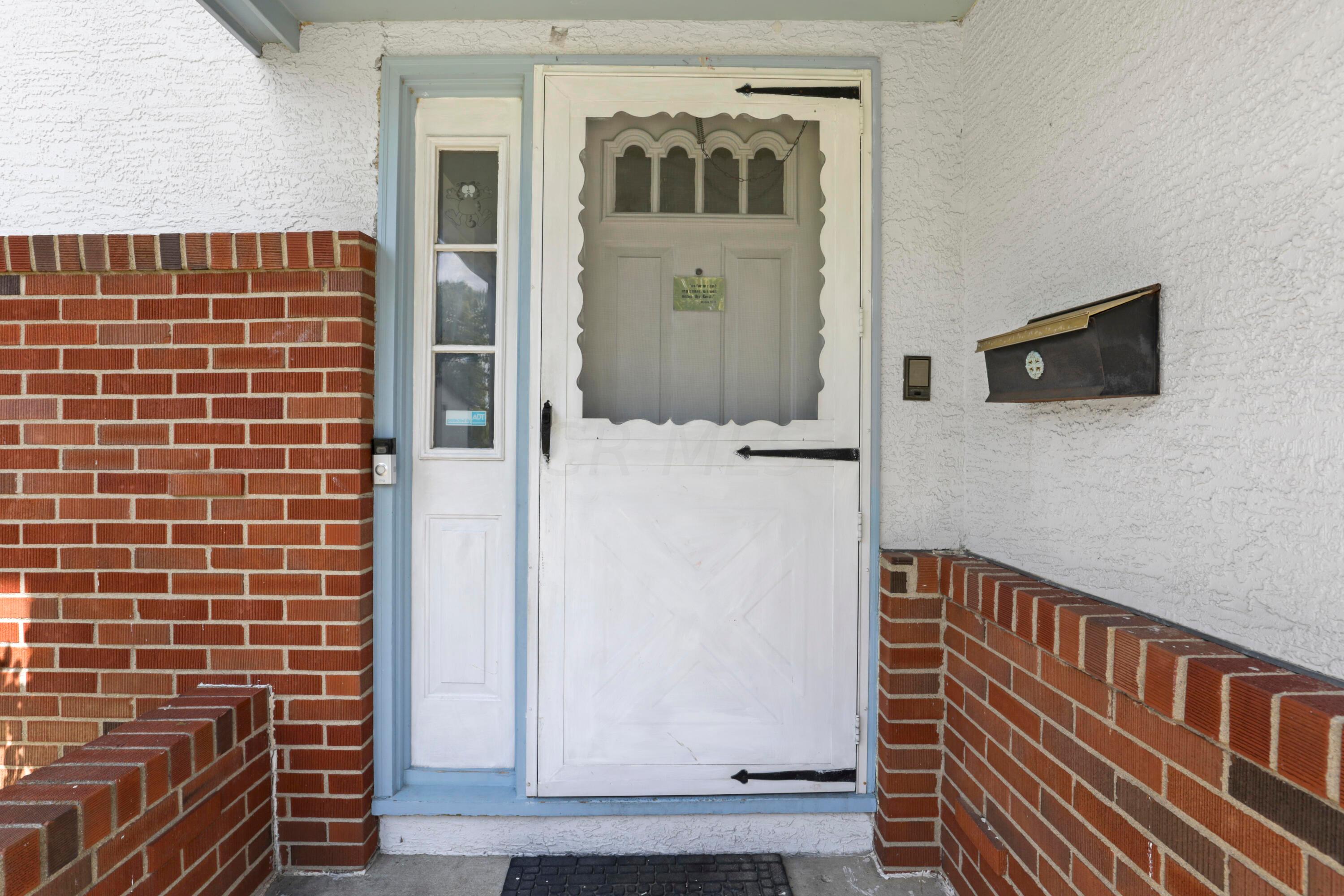 1866 Dorsetshire Road Columbus, OH 43229 - Photo 8 of 44 IMG_9591