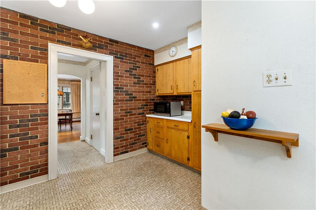 304 Bevington Road Pittsburgh, PA 15221 - Photo 13 of 37 Gallery Image 13