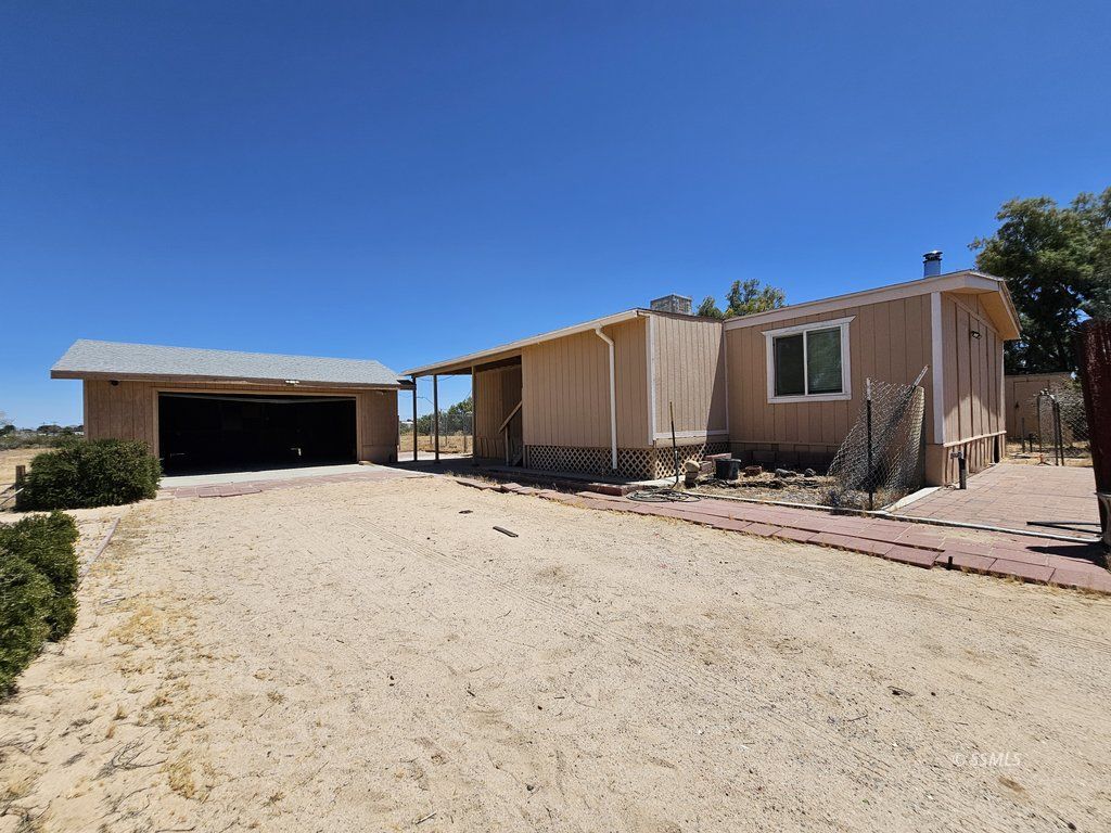 1540 North Mercury Street Ridgecrest, CA 93555 - Photo 2 of 33