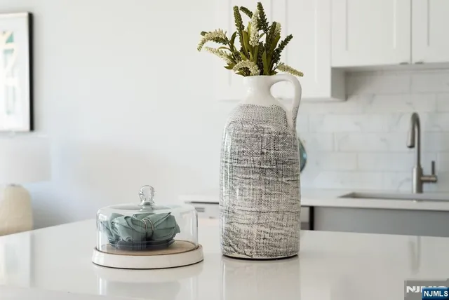 $2,450 | 15 West Johnson Avenue, Unit 410, Bergenfield, NJ 07621