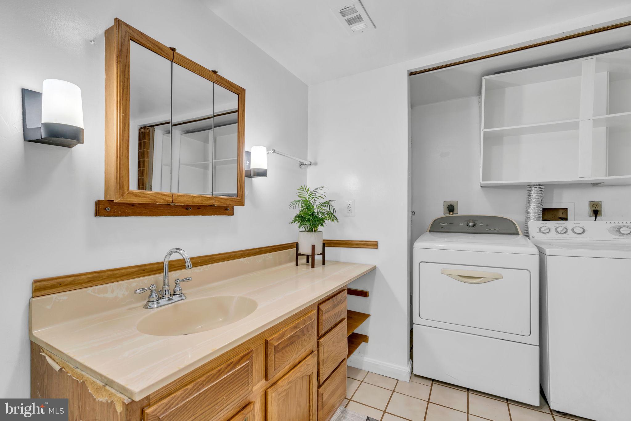 5818 Royal Ridge Drive, Unit N Springfield, VA 22152 - Photo 21 of 34