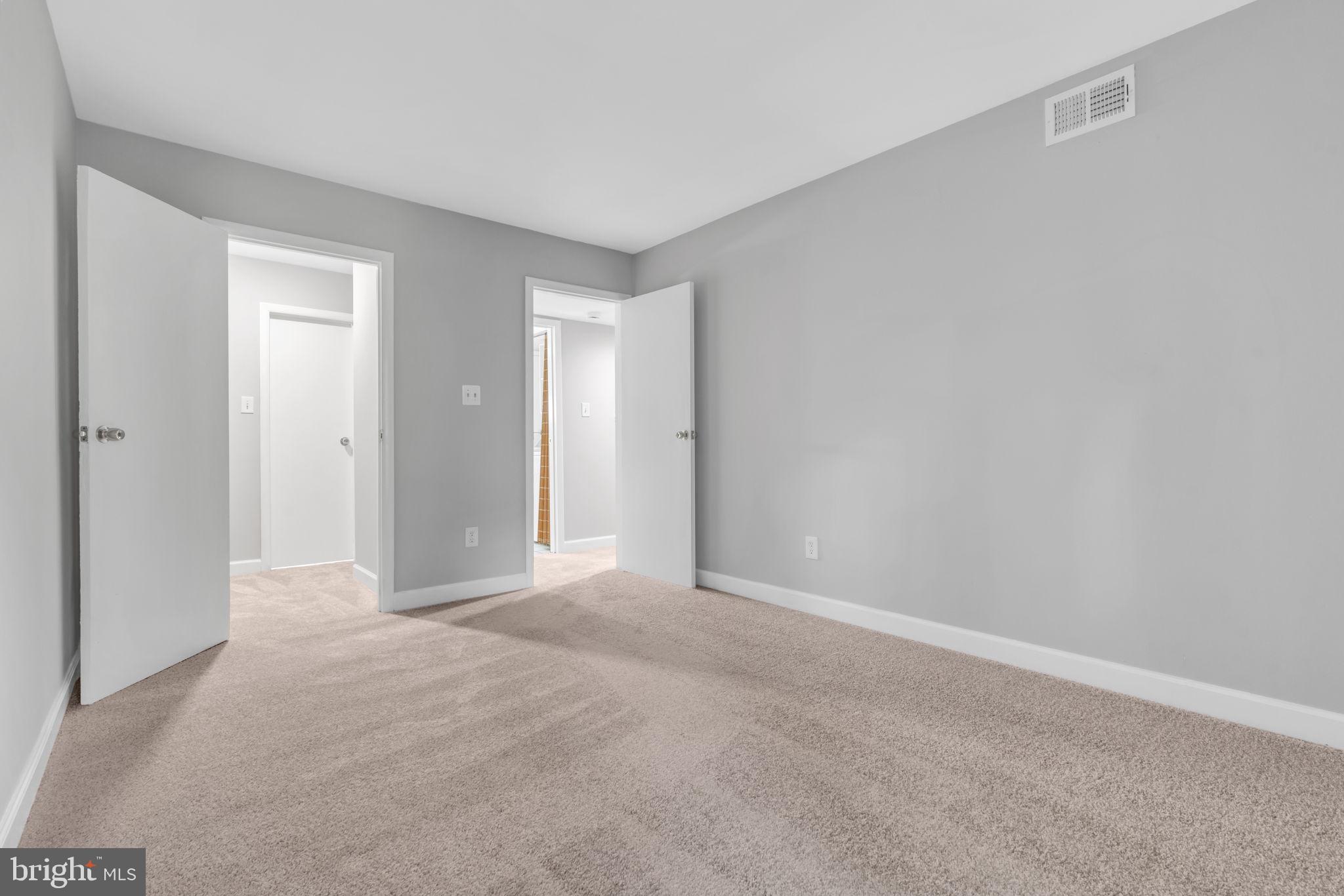5818 Royal Ridge Drive, Unit N Springfield, VA 22152 - Photo 22 of 34