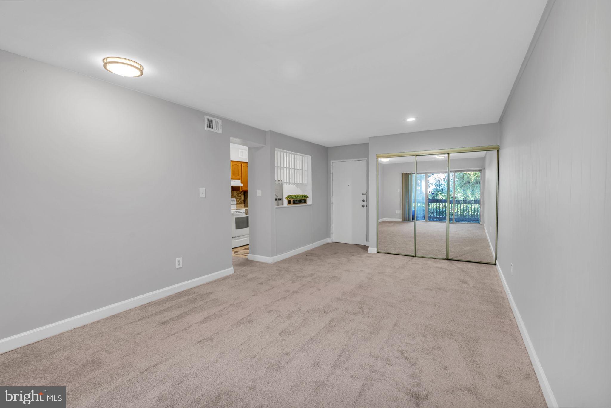 5818 Royal Ridge Drive, Unit N Springfield, VA 22152 - Photo 6 of 34