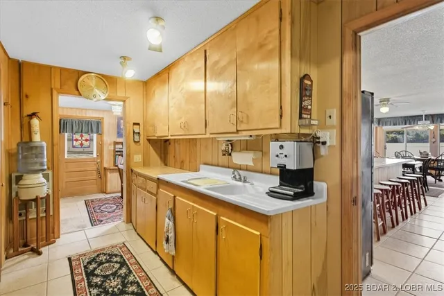 $549,900 | 744 Windwood Shores Drive, Edwards, MO 65326